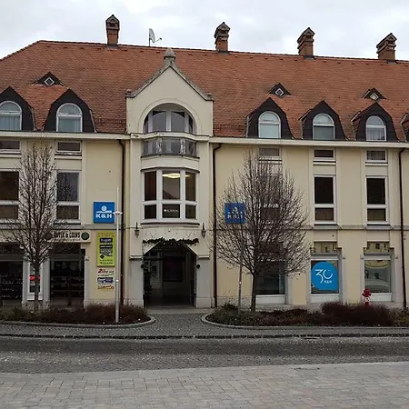 Basement Atrium Apartman Lejlighed Keszthely
